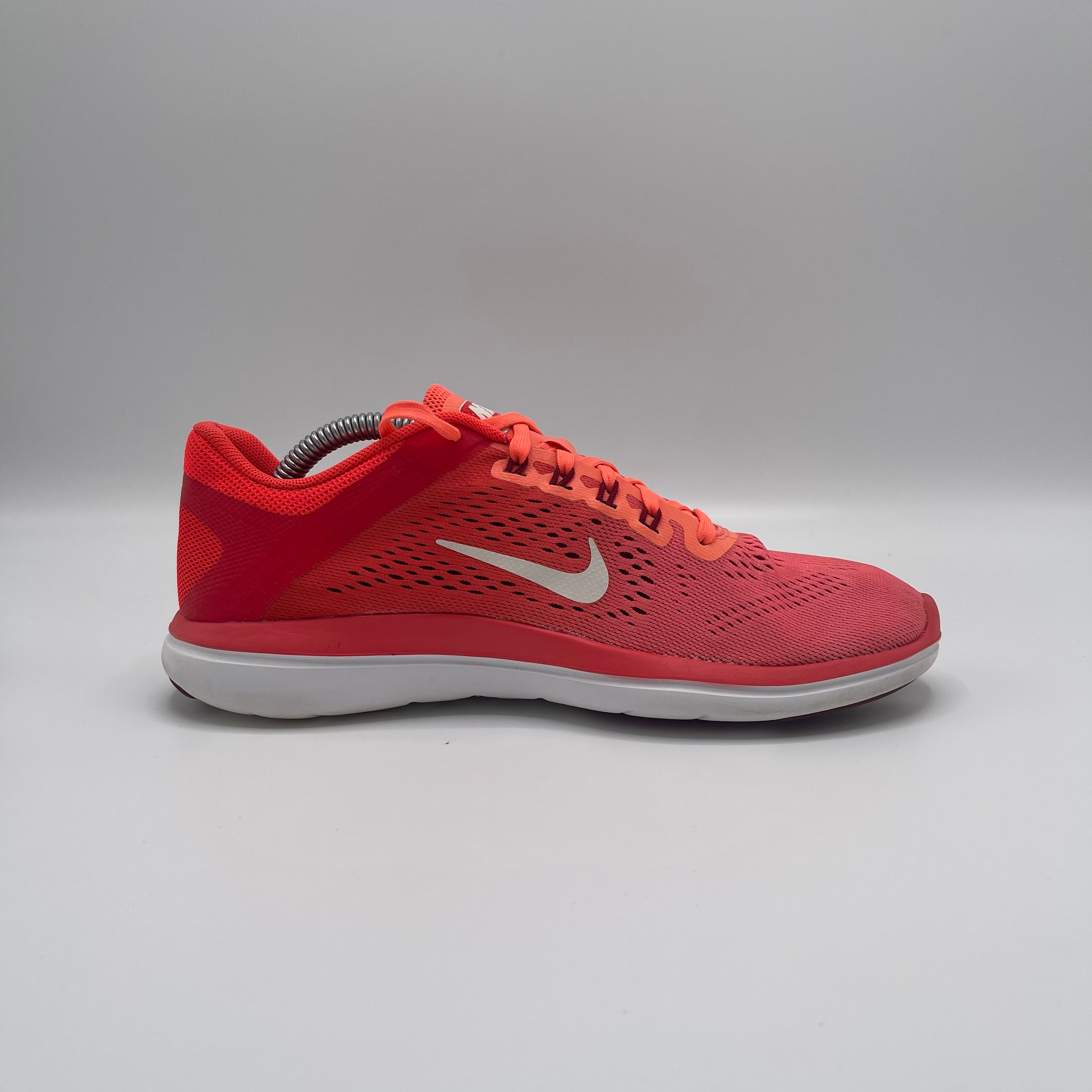 NIKE WOMEN'S FLEX 2016 RN RUNNING SHOES