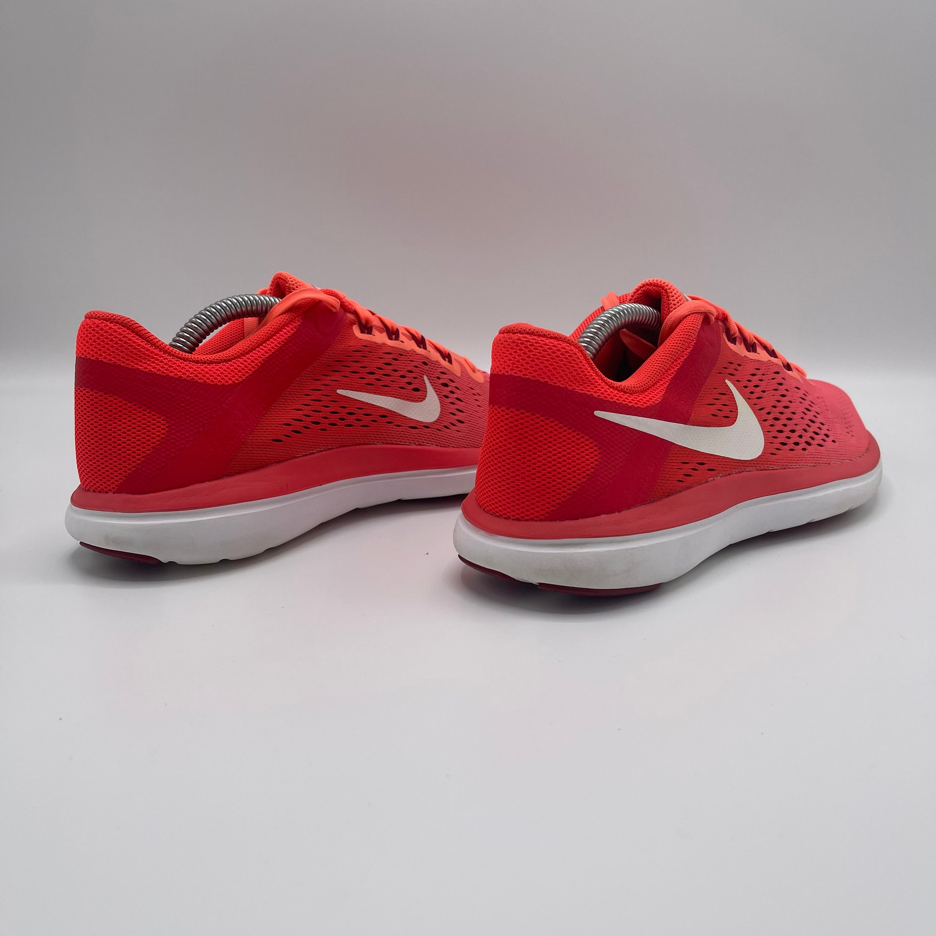 NIKE WOMEN'S FLEX 2016 RN RUNNING SHOES
