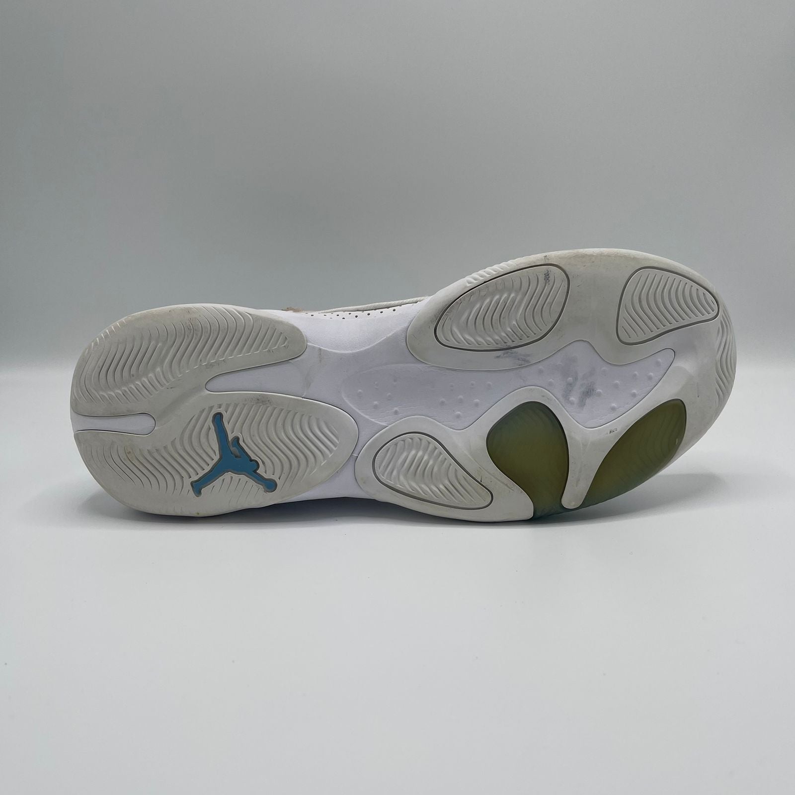 JORDAN MAX AURA