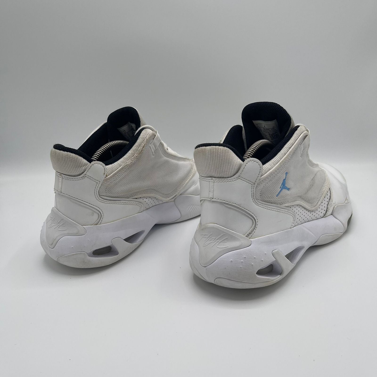 JORDAN MAX AURA