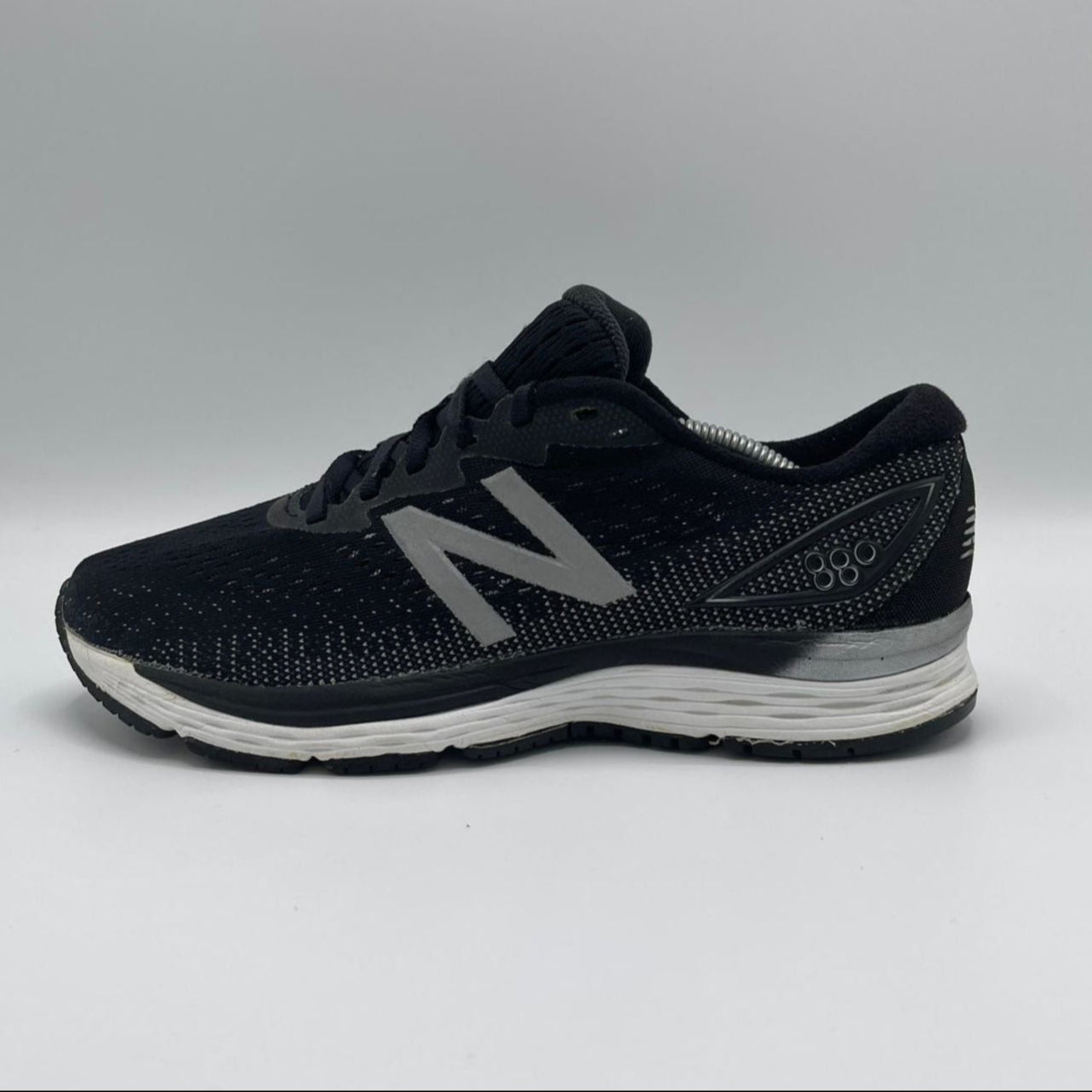 NEW BALANCE 880 V9