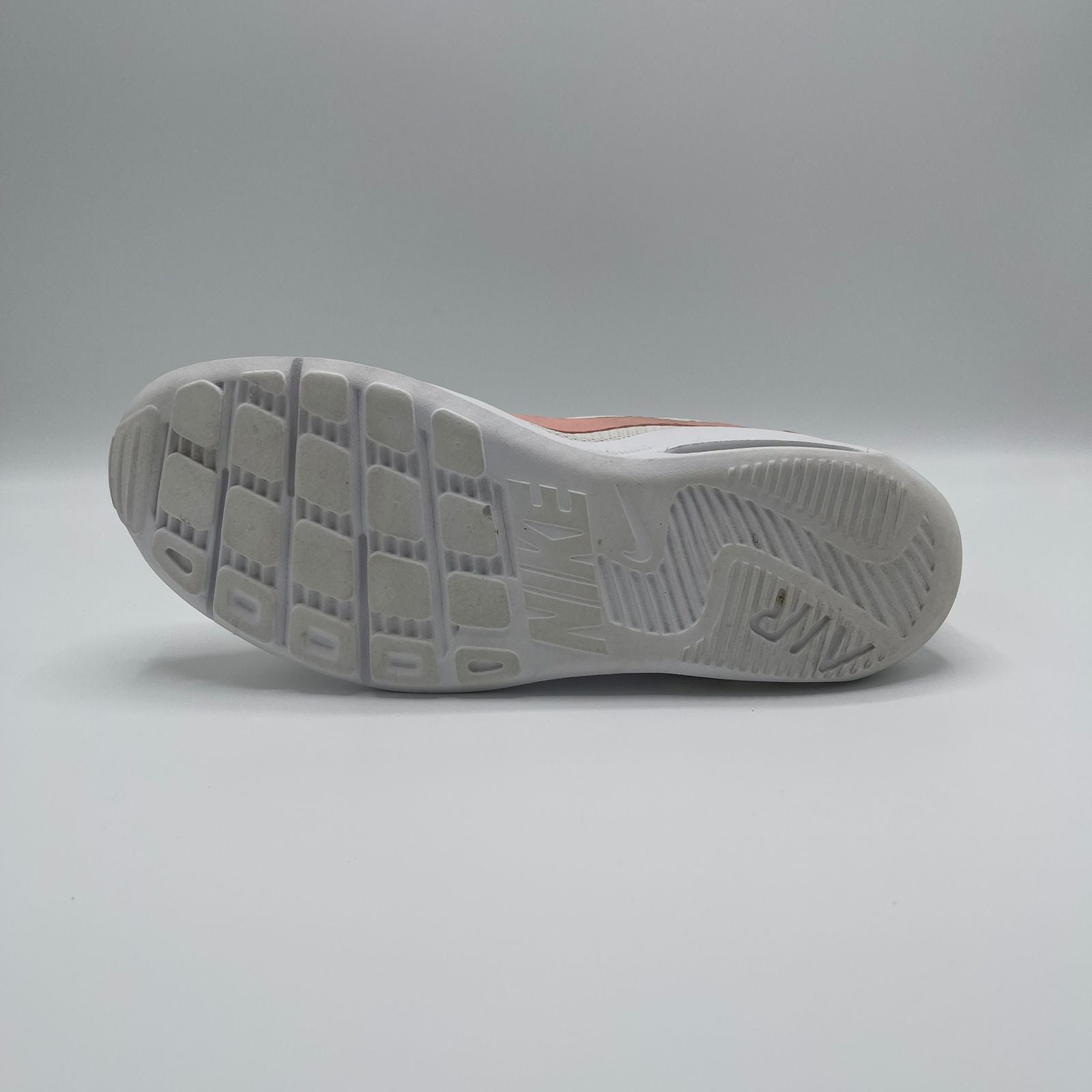 NIKE AIR MAX OKETO