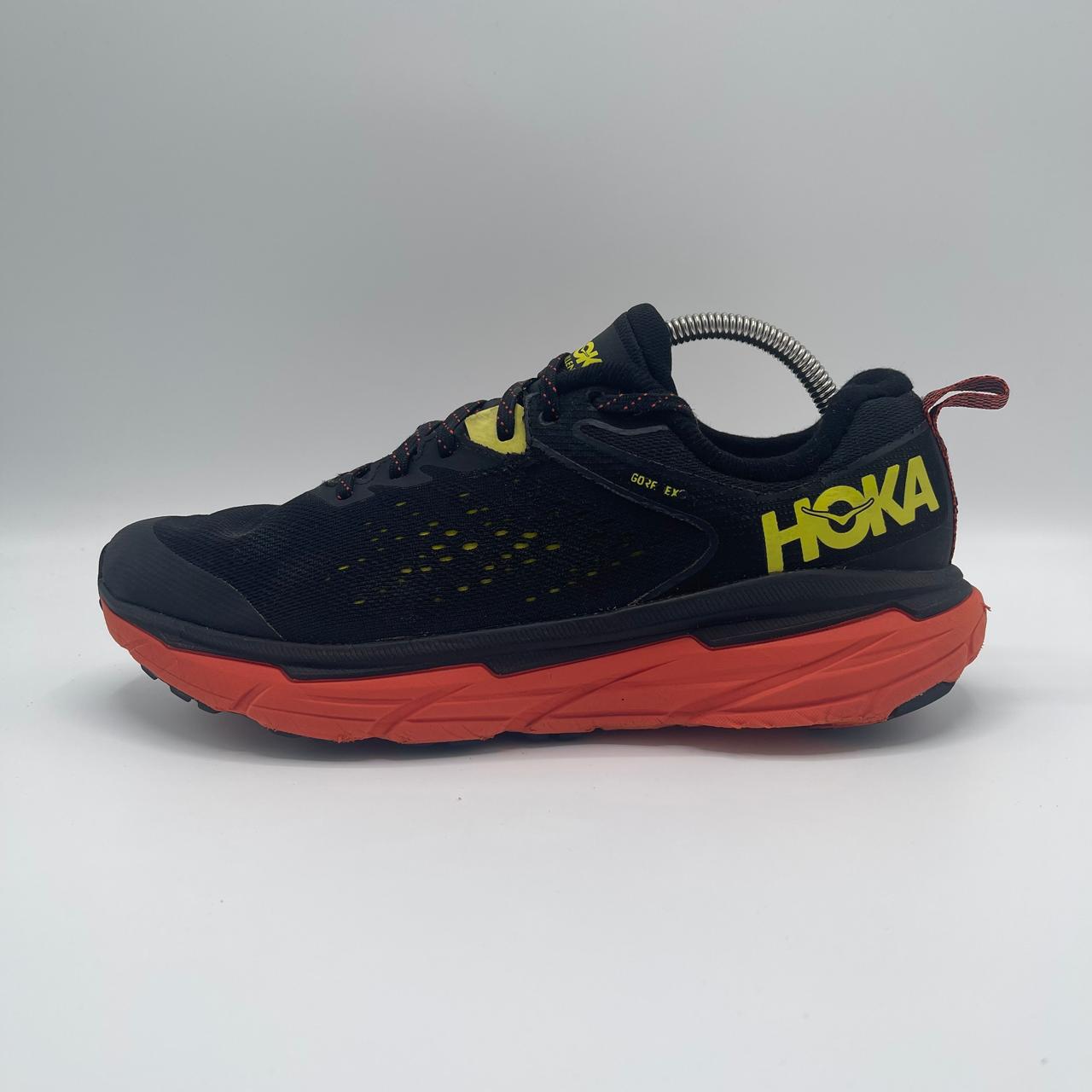 HOKA ONE ONE CHALLENGER ATR 6