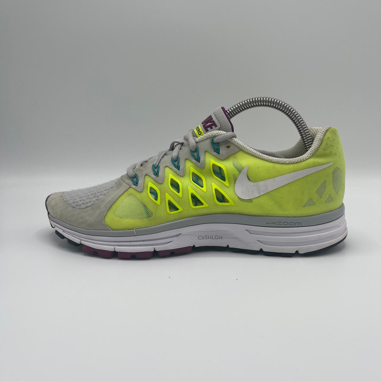 NIKE VOMERO 9