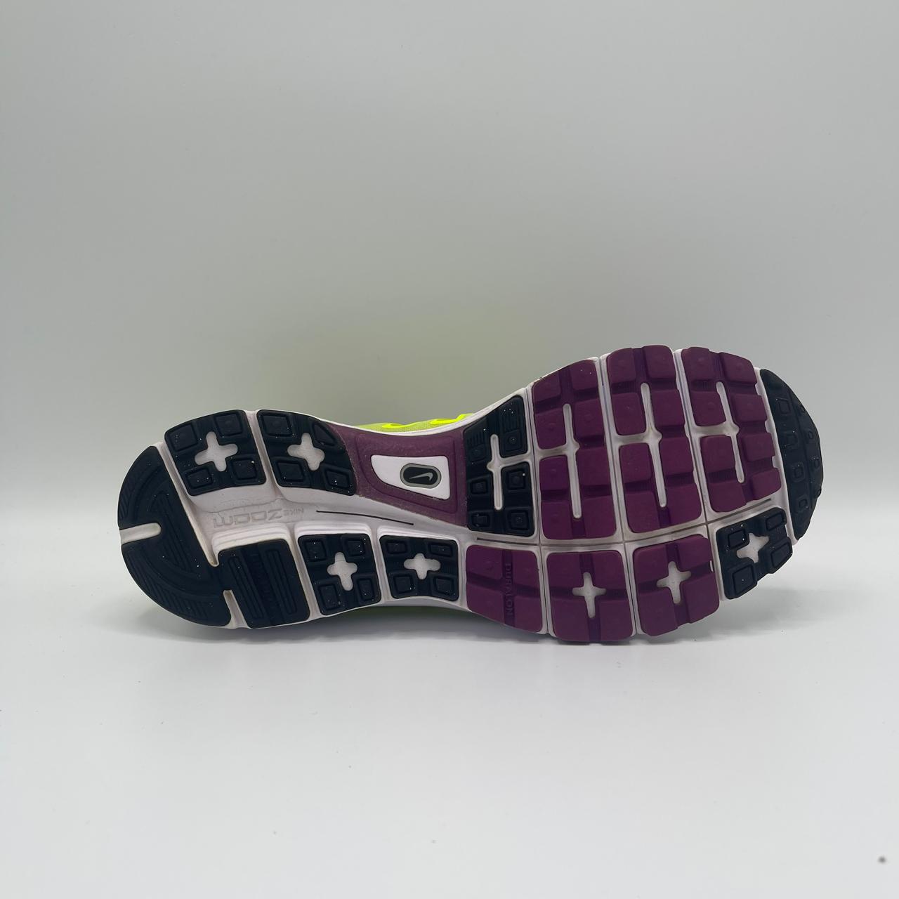 NIKE VOMERO 9