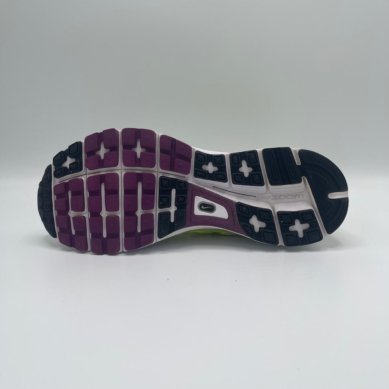 NIKE VOMERO 9
