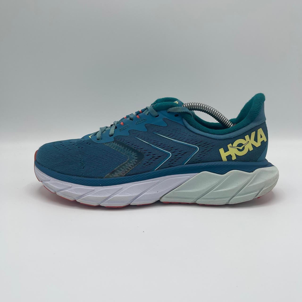 HOKA ONE ONE ARAHI 5
