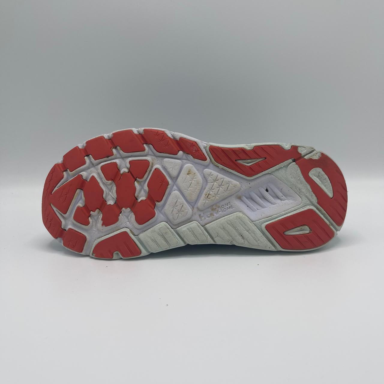 HOKA ONE ONE ARAHI 5