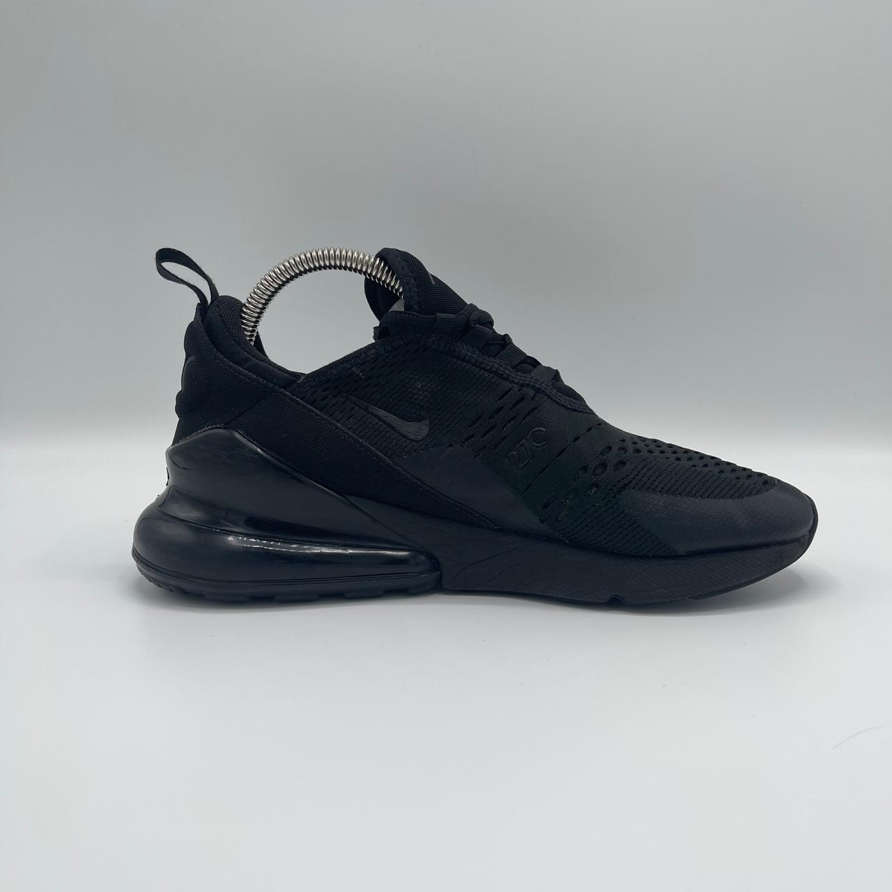 NIKE AIR MAX 270