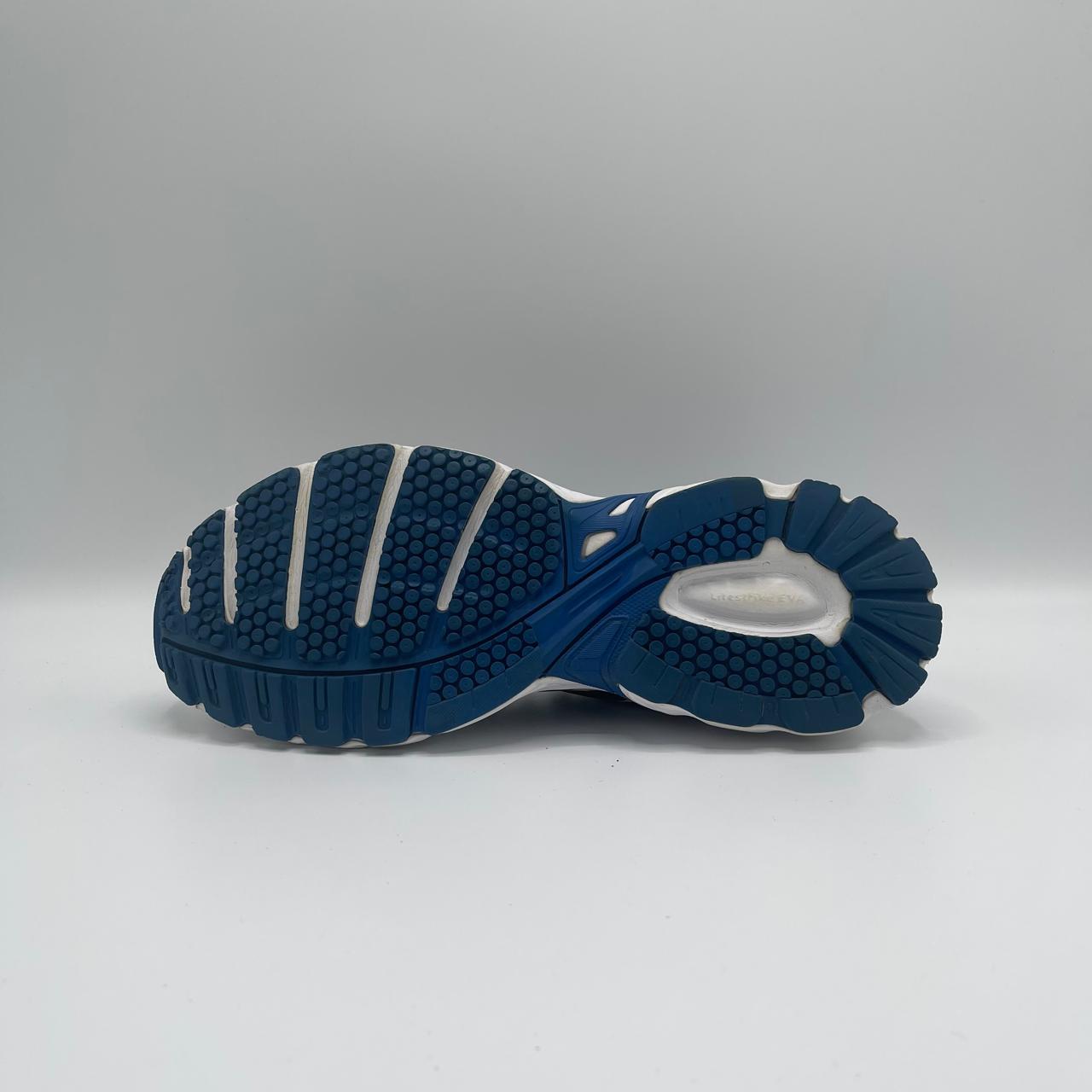 ADIDAS VANQUISH 6