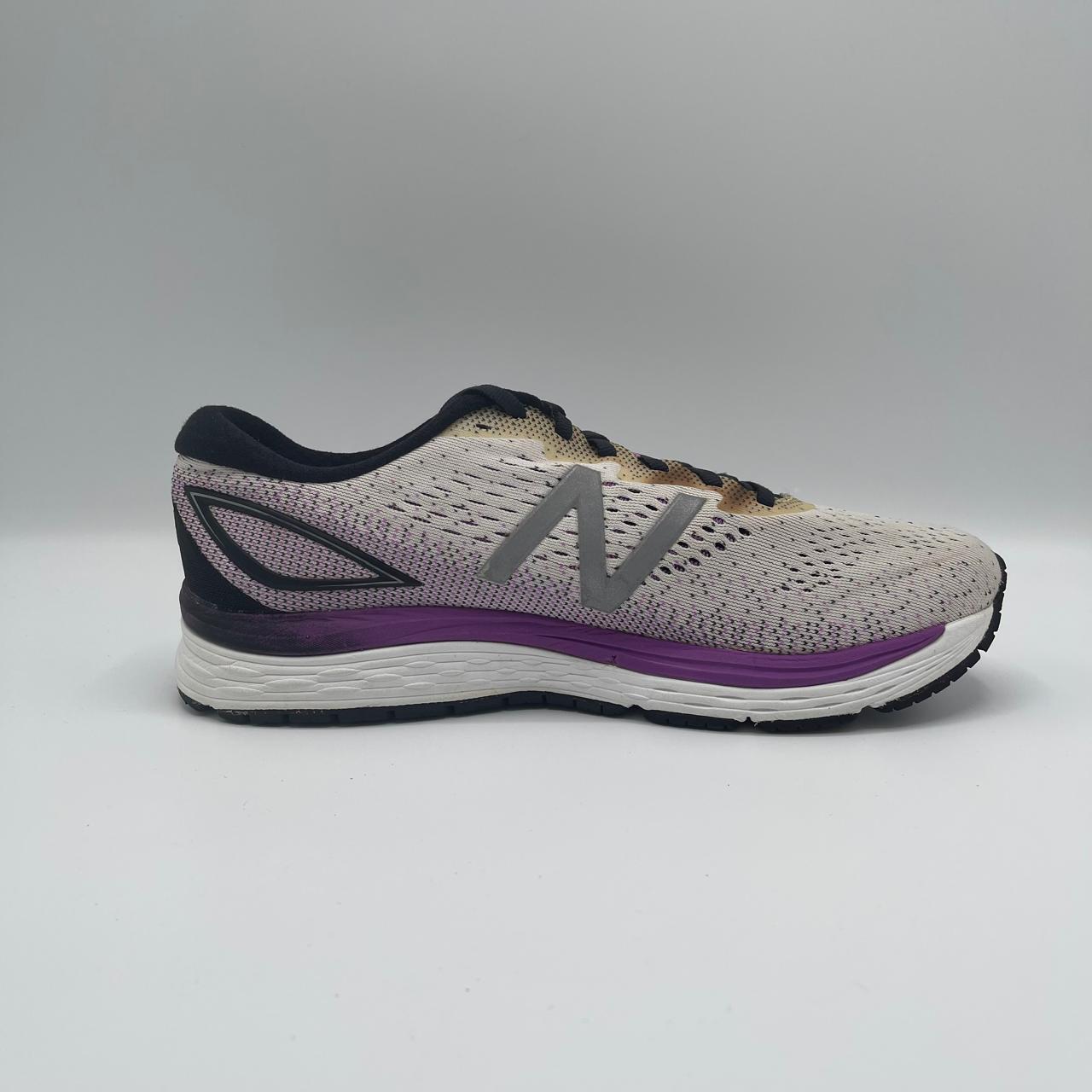 NEW BALANCE 880 V9