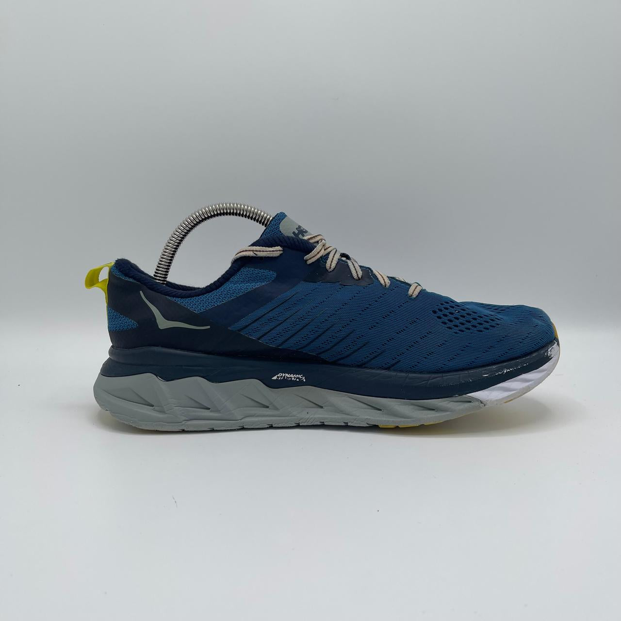 HOKA ONE ONE ARAHI 3