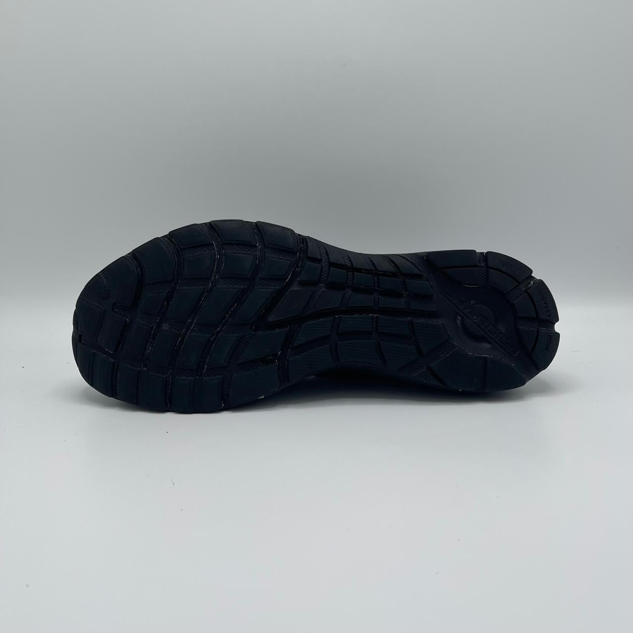 UNDER ARMOUR CHARGED ESCAPE