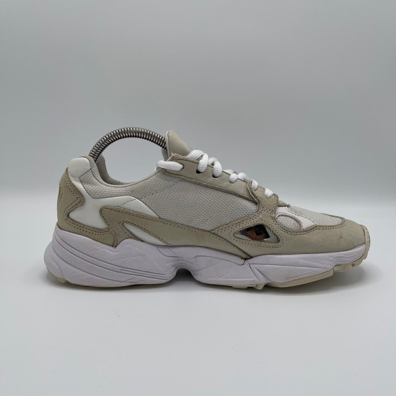 ADIDAS FALCON