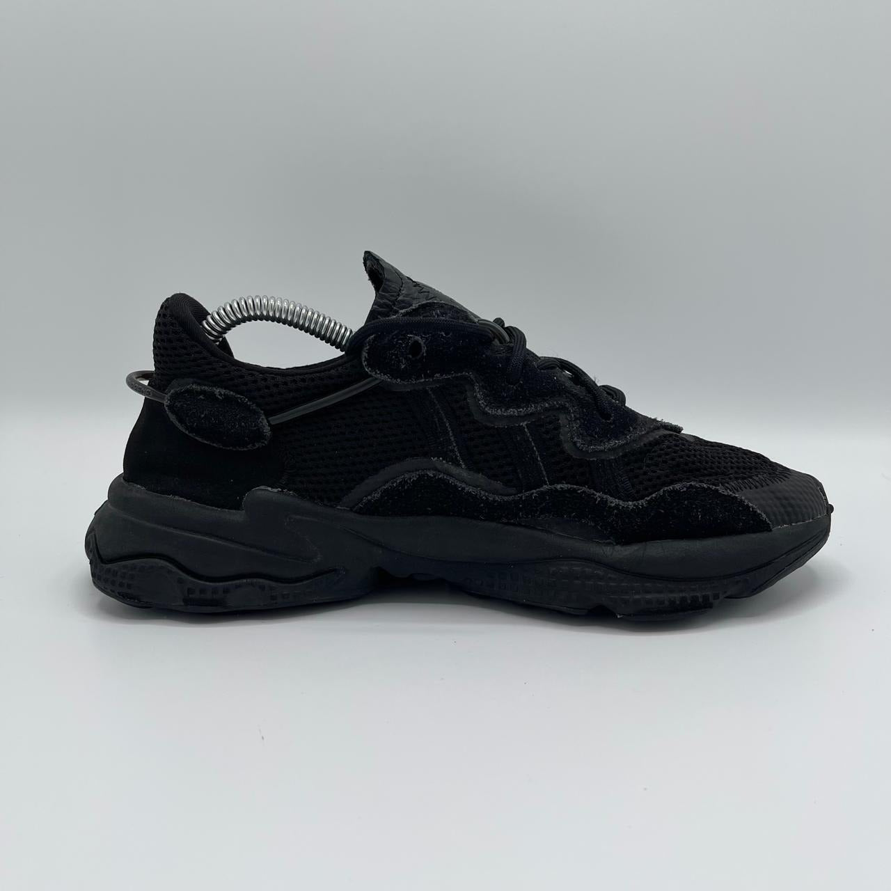ADIDAS OZWEEGO