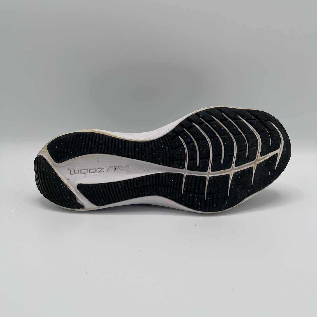 NIKE AIR ZOOM WINFLO 7
