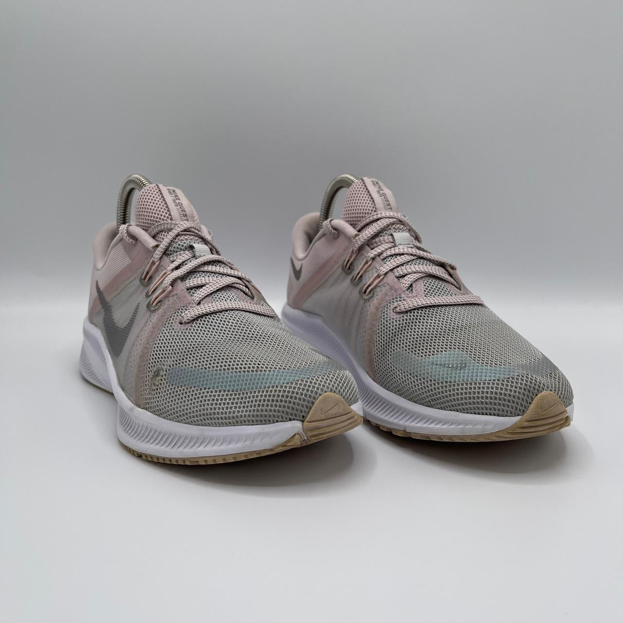 NIKE QUEST 4