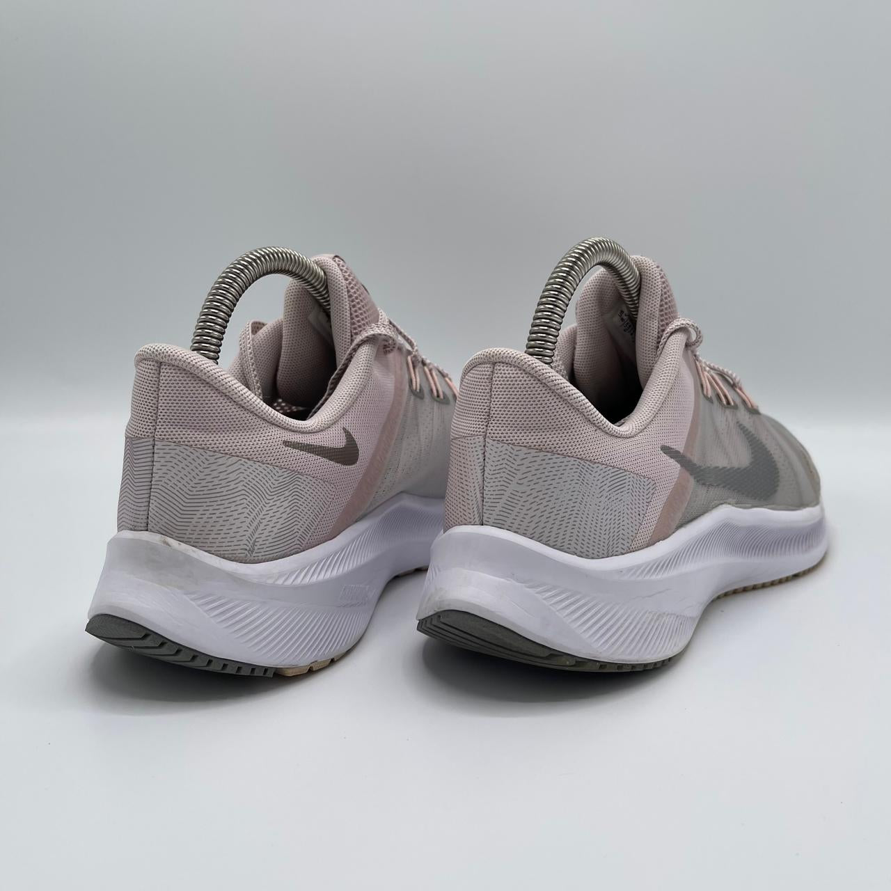 NIKE QUEST 4