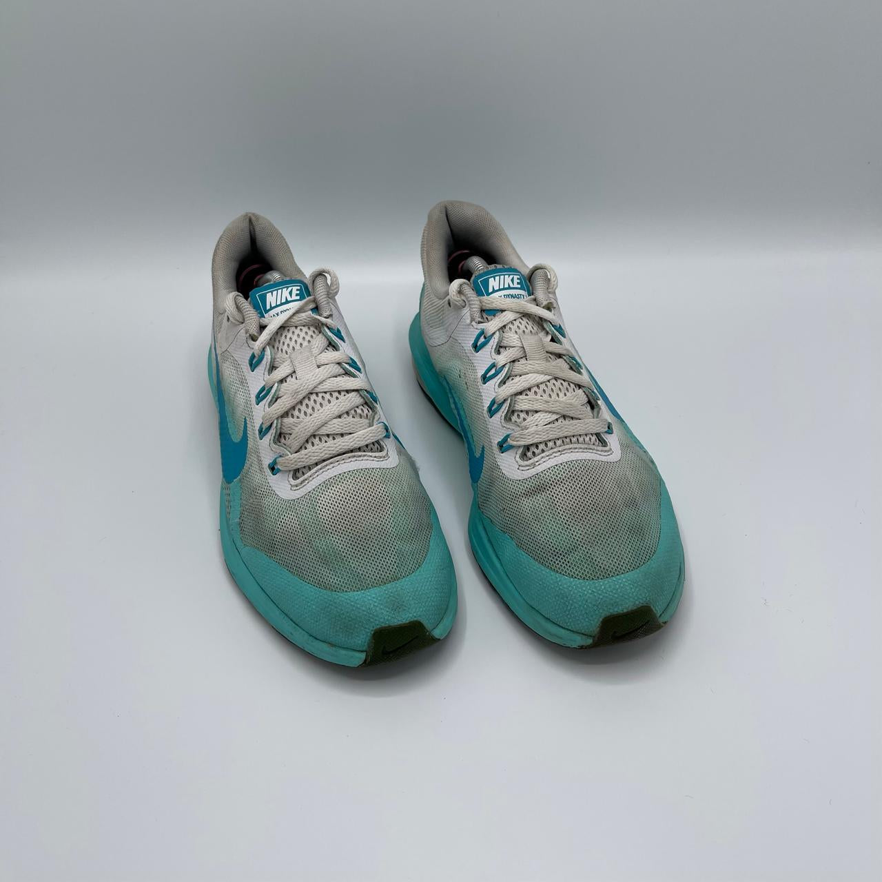 NIKE AIR MAX DYNASTY 2