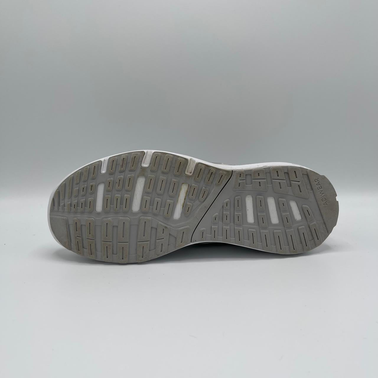 ADIDAS SOLYX