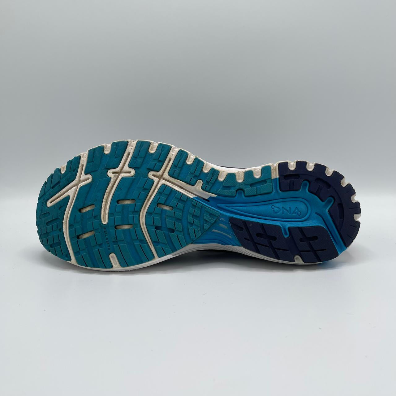 BROOKS GT 18