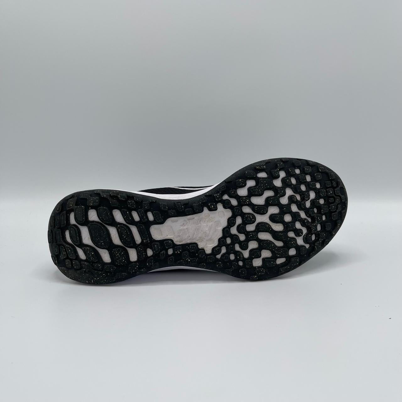 NIKE NIKE REVOLUTION 6