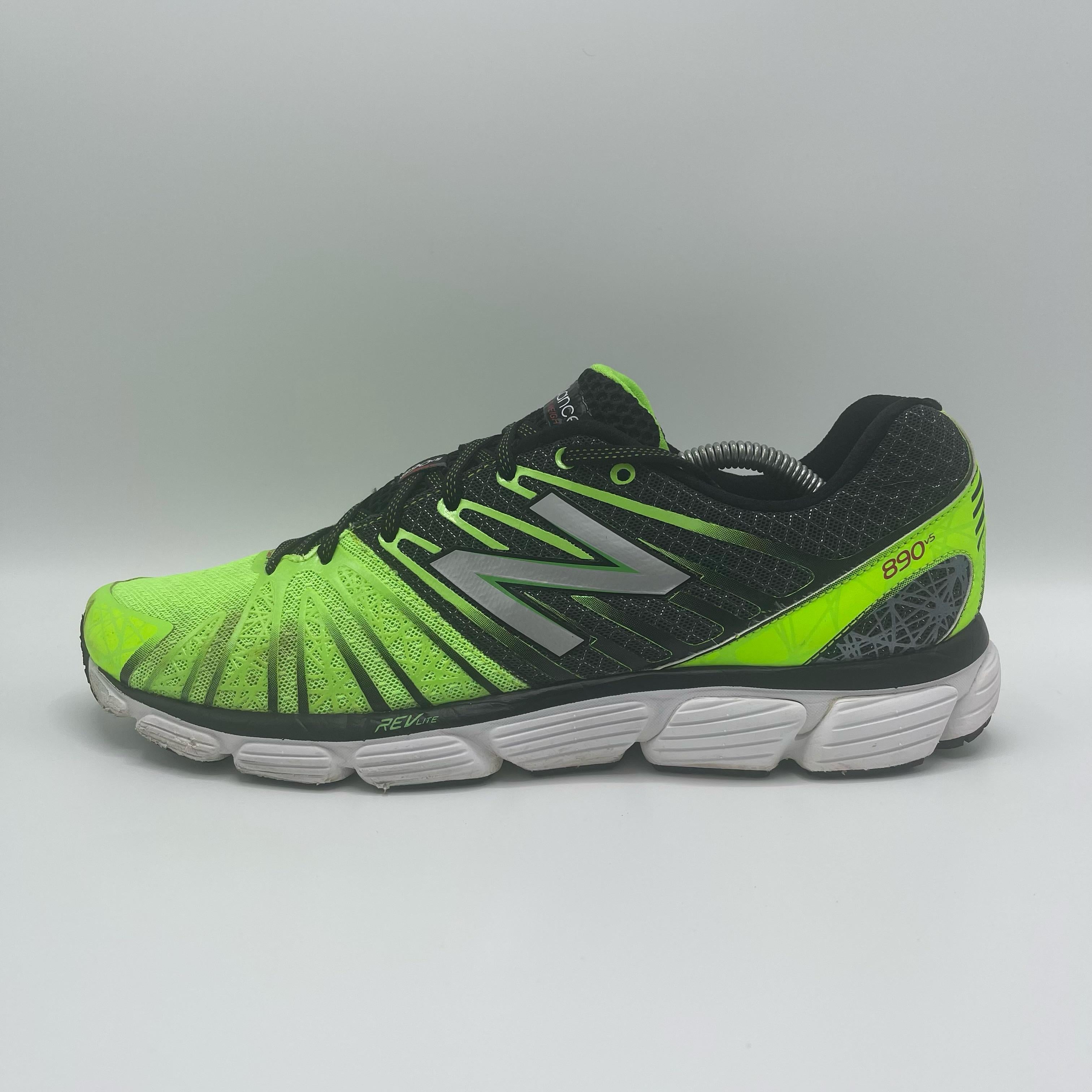 NEW BALANCE 890V5