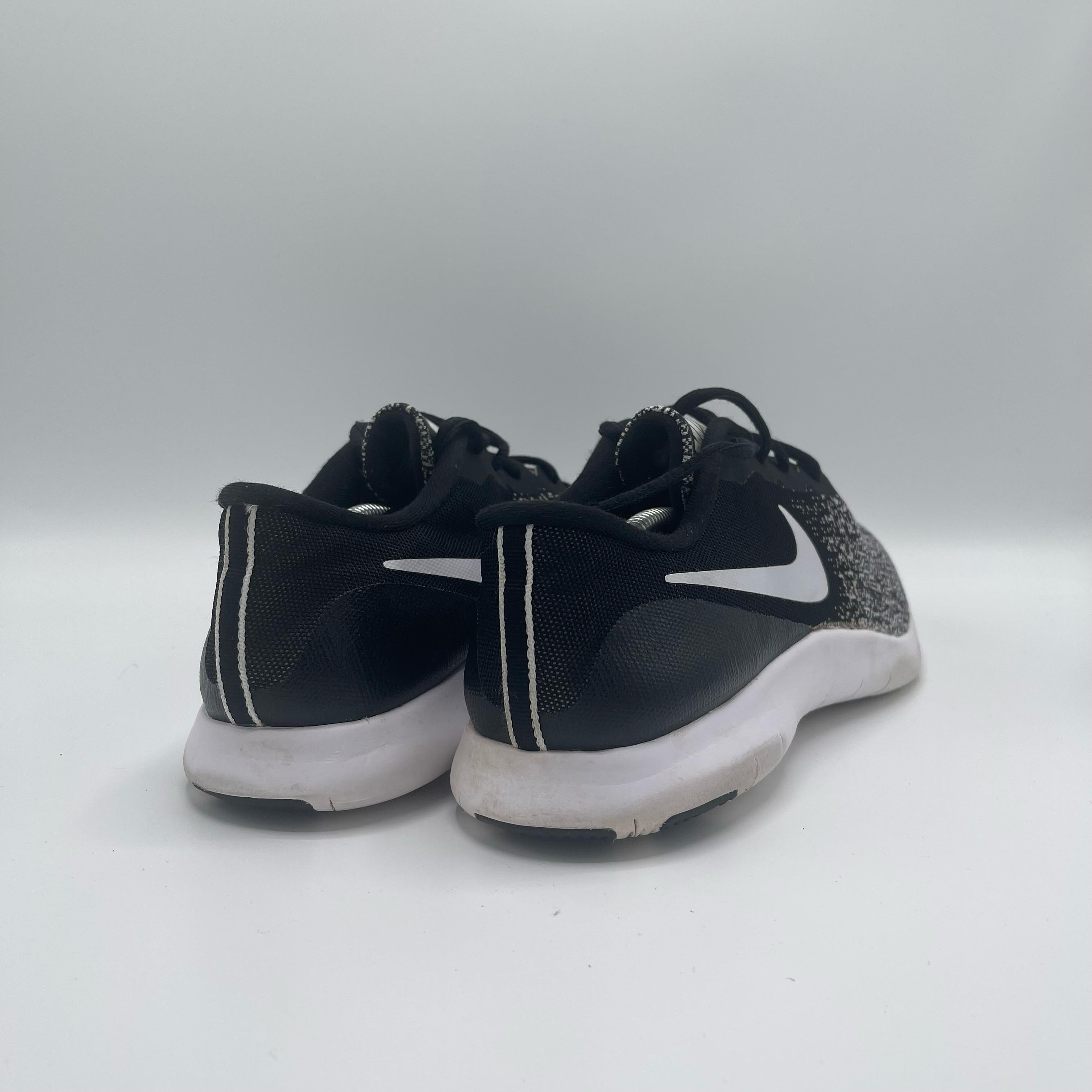 NIKE FLEX CONTACT