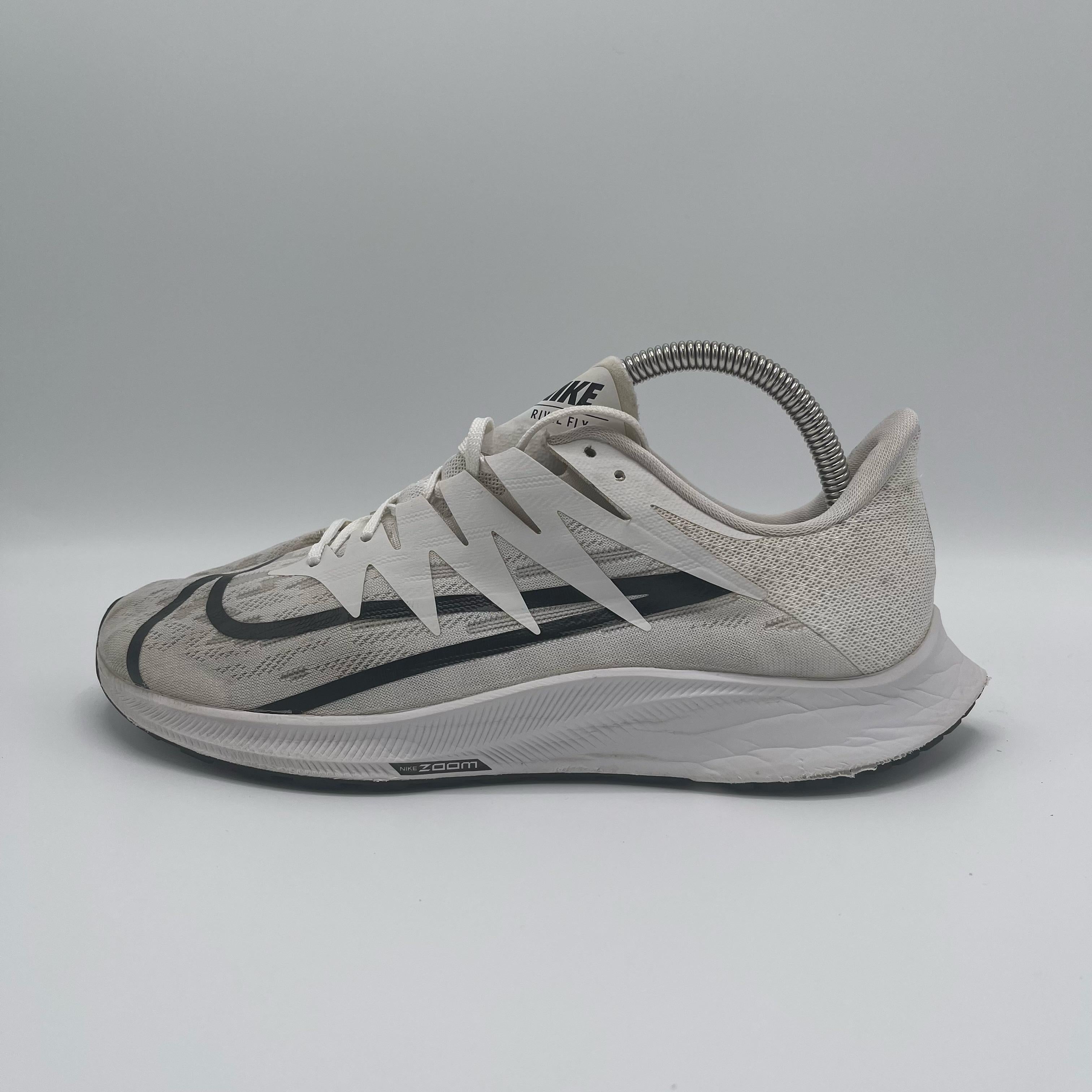 NIKE ZOOM RIVAL FLY