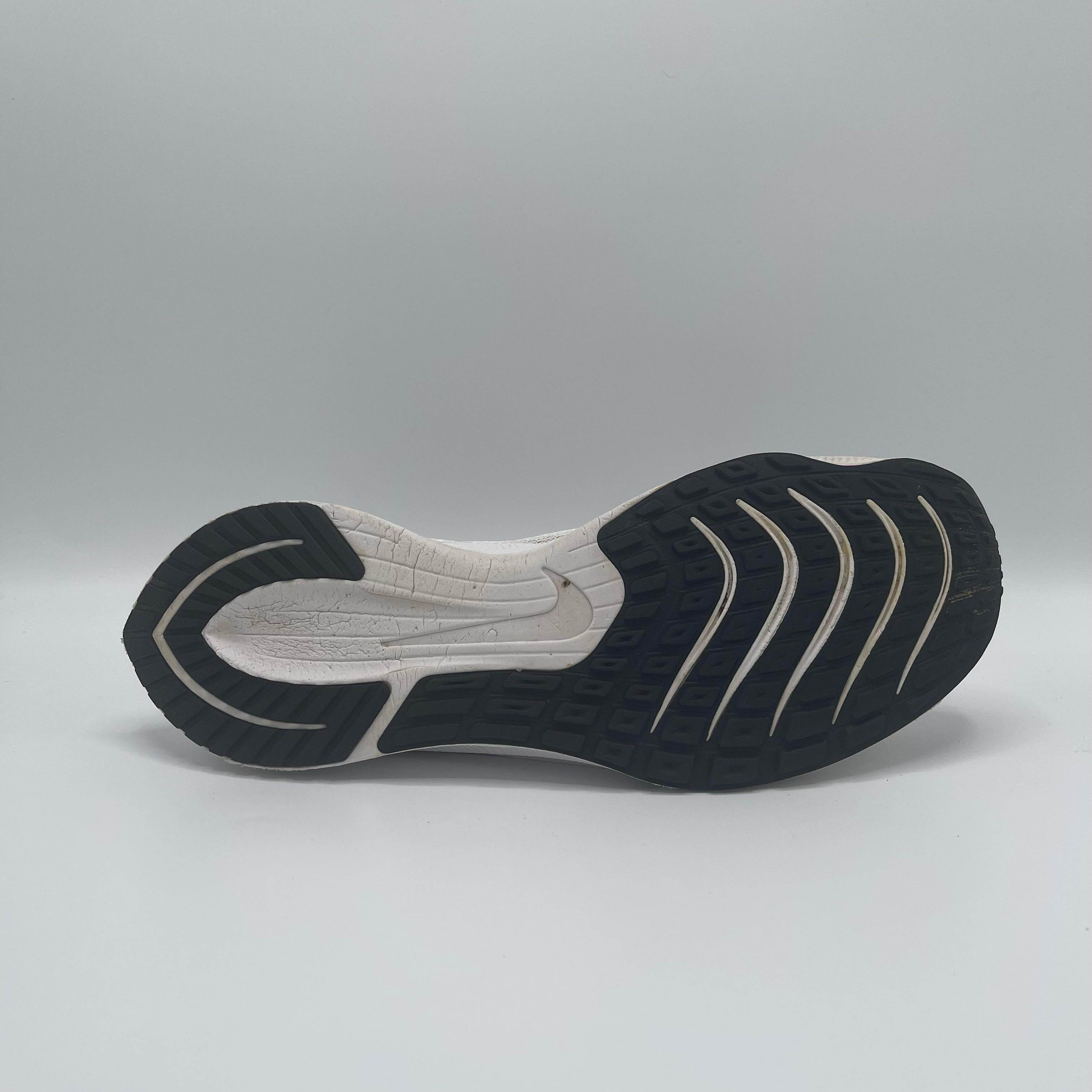 NIKE ZOOM RIVAL FLY