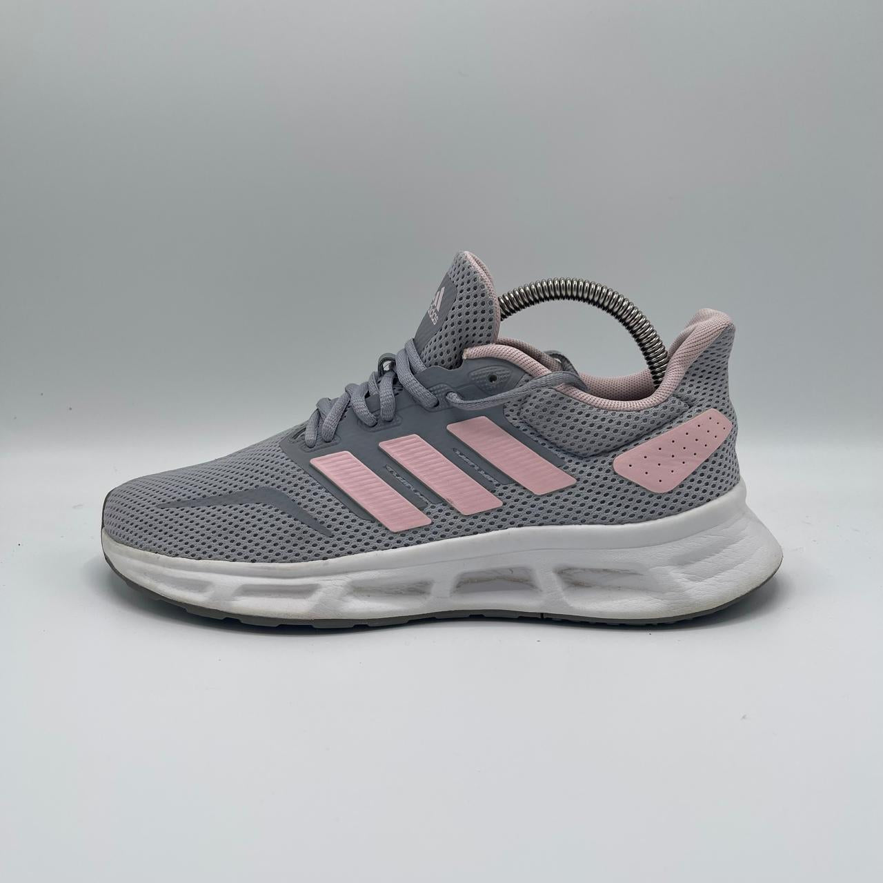 ADIDAS SHOWTHEWAY