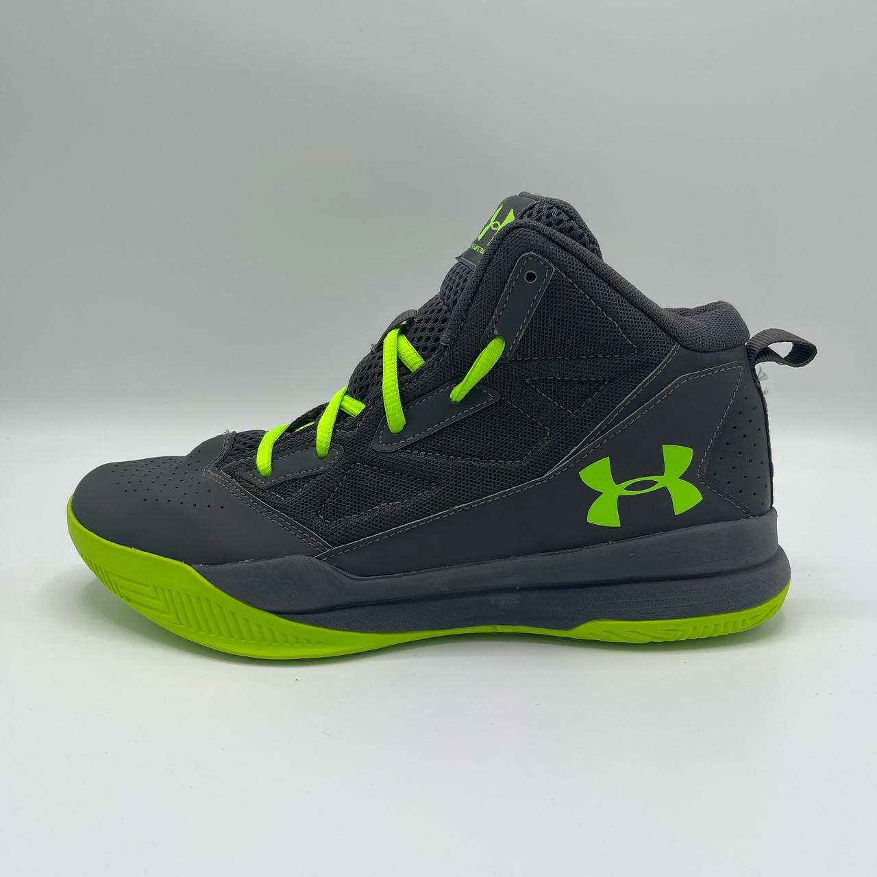 UNDER ARMOUR BOYS' GRADE SCHOOL JET MID BASKETBALL