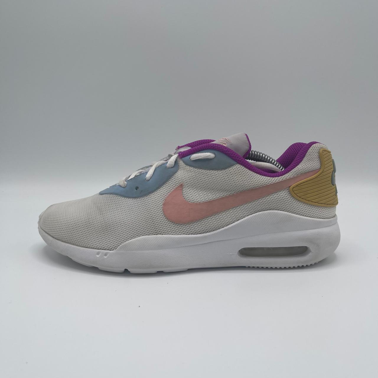 NIKE AIR MAX OKETO