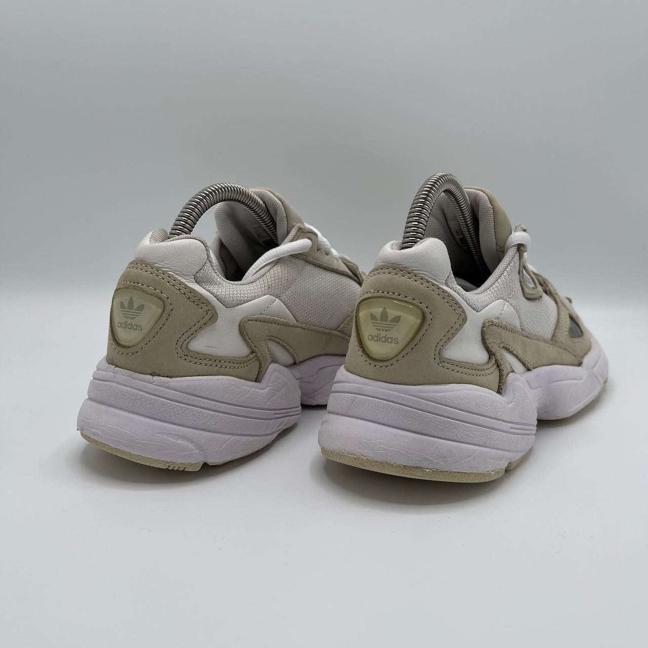 ADIDAS FALCON
