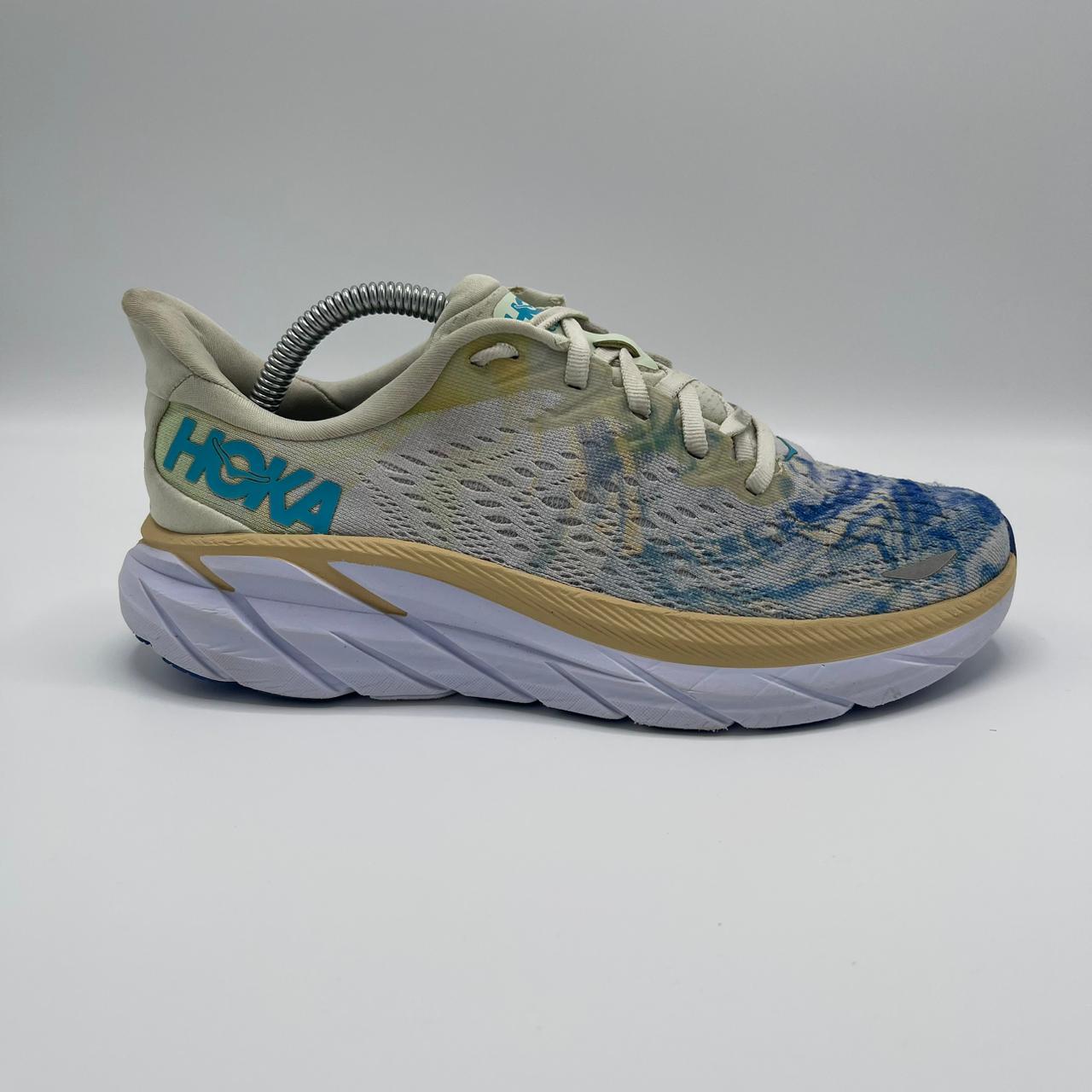 HOKA CLIFTON 8