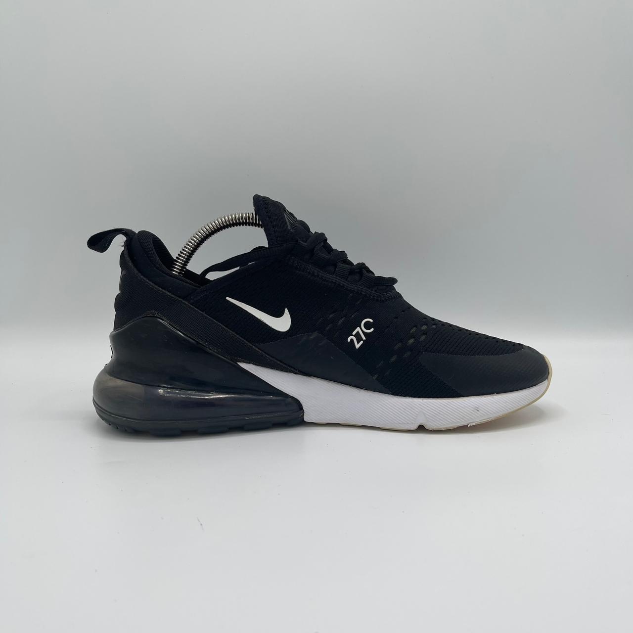 NIKE AIR MAX 270