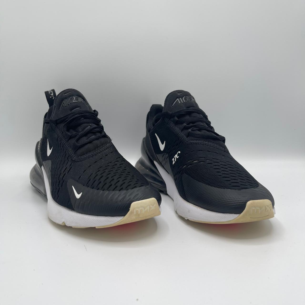 NIKE AIR MAX 270