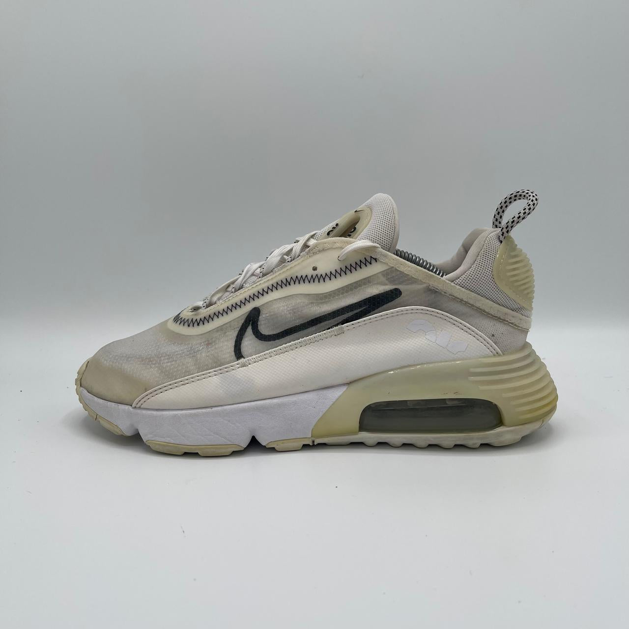 NIKE AIR MAX 2090