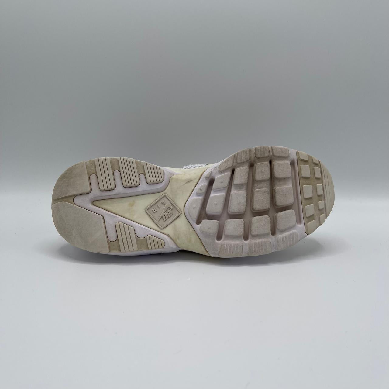 NIKE AIR HUARACHE CITY