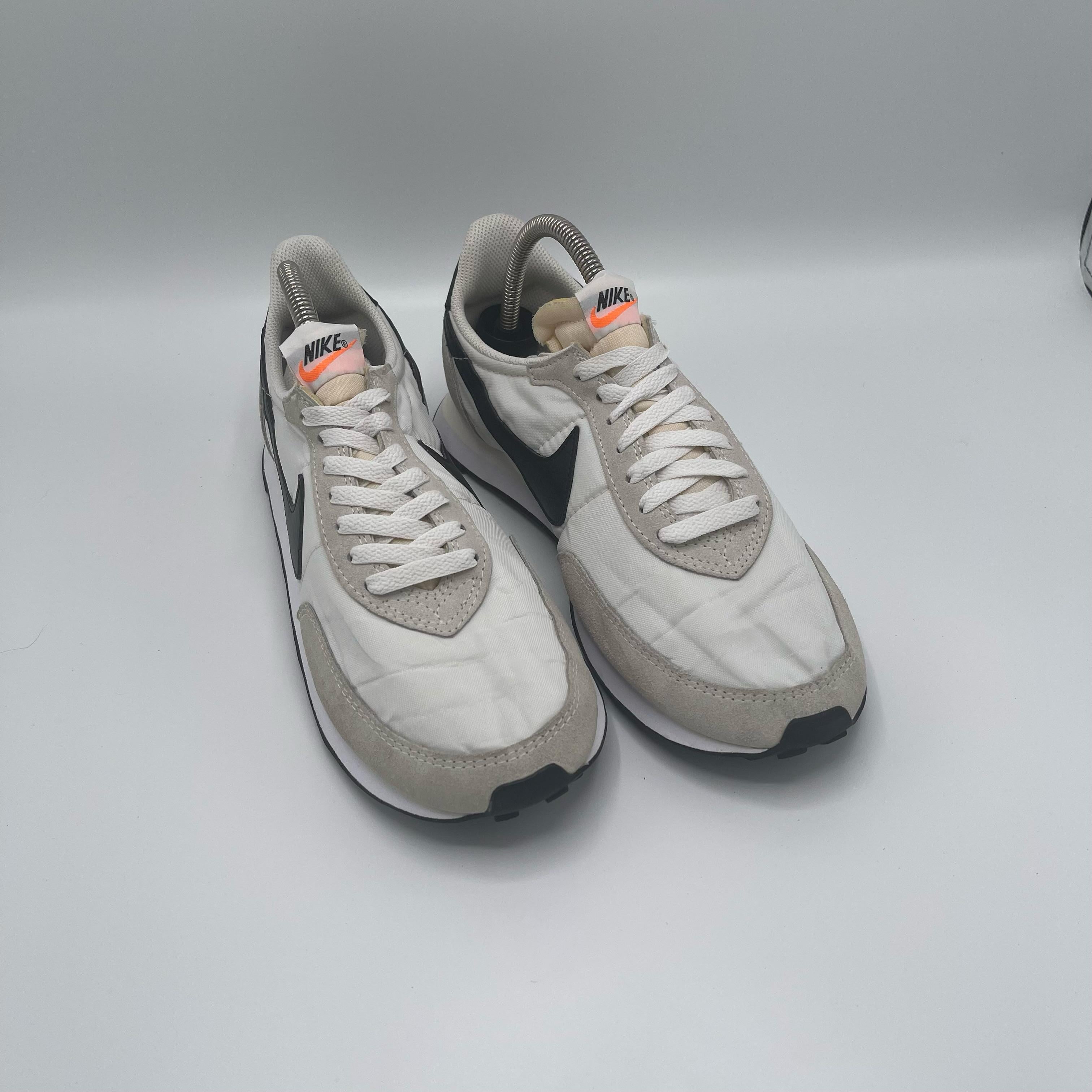 NIKE WAFFLE TRAINER 2 SE