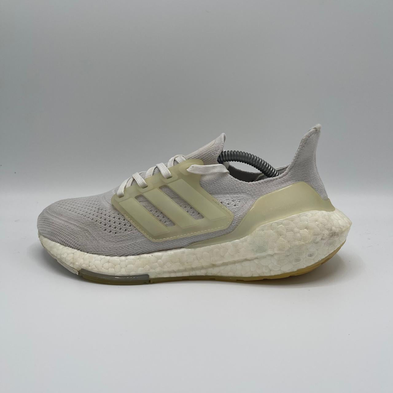 ADIDAS ULTRABOOST