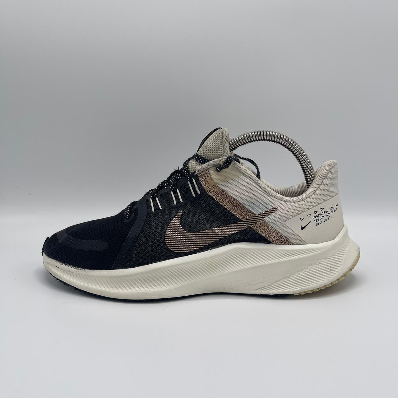 NIKE QUEST 4